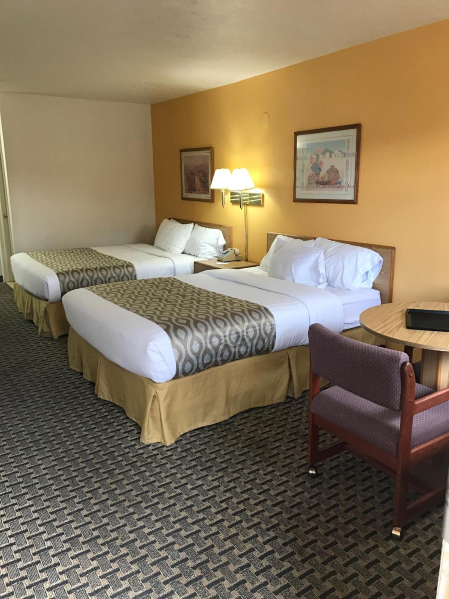 Vermilion Inn Канаб Экстерьер фото
